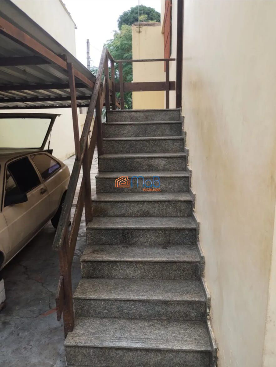 Excelente casa em área para investimento
