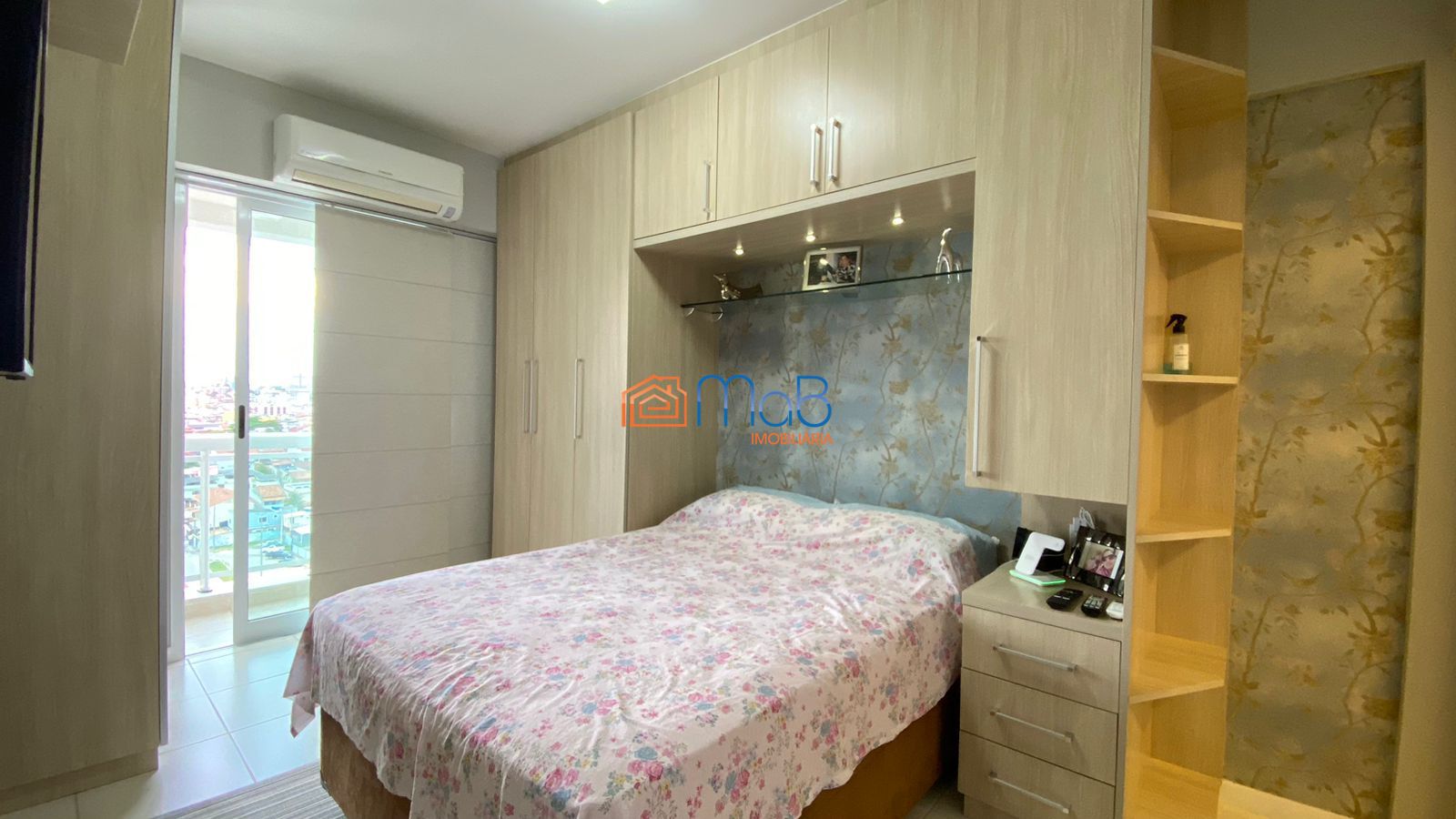 Apartamento à venda com 2 quartos, 70m² - Foto 15