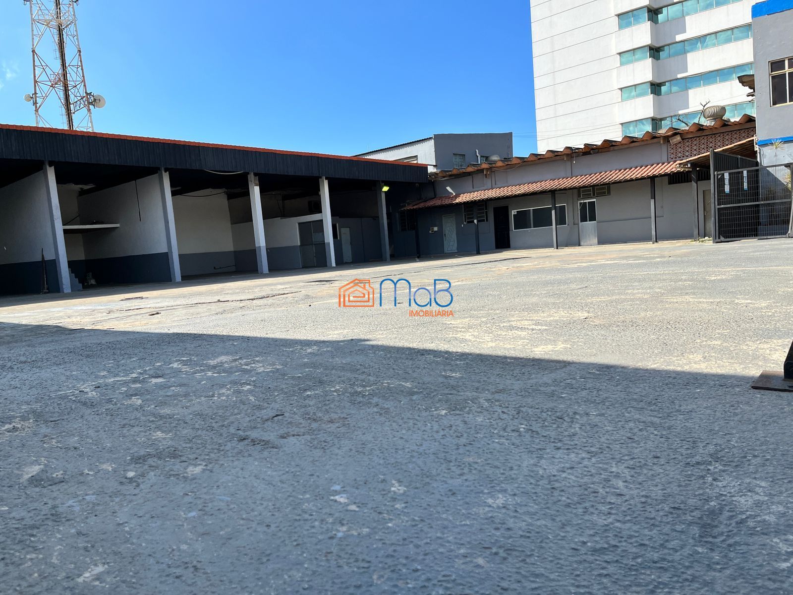 Depósito-Galpão-Armazém à venda com 13 quartos, 250m² - Foto 4