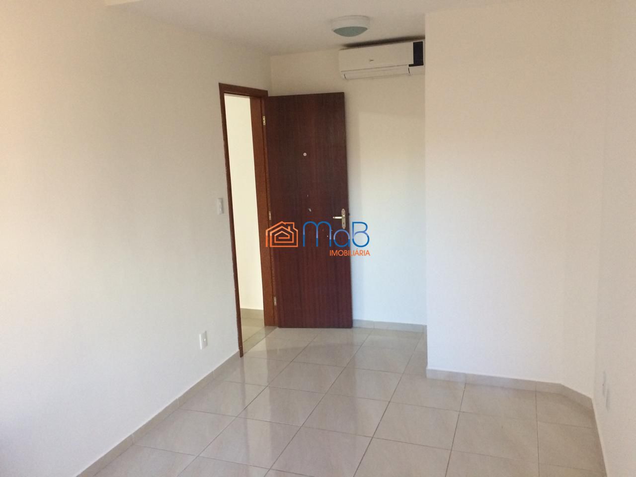 Casa à venda com 4 quartos, 270m² - Foto 13