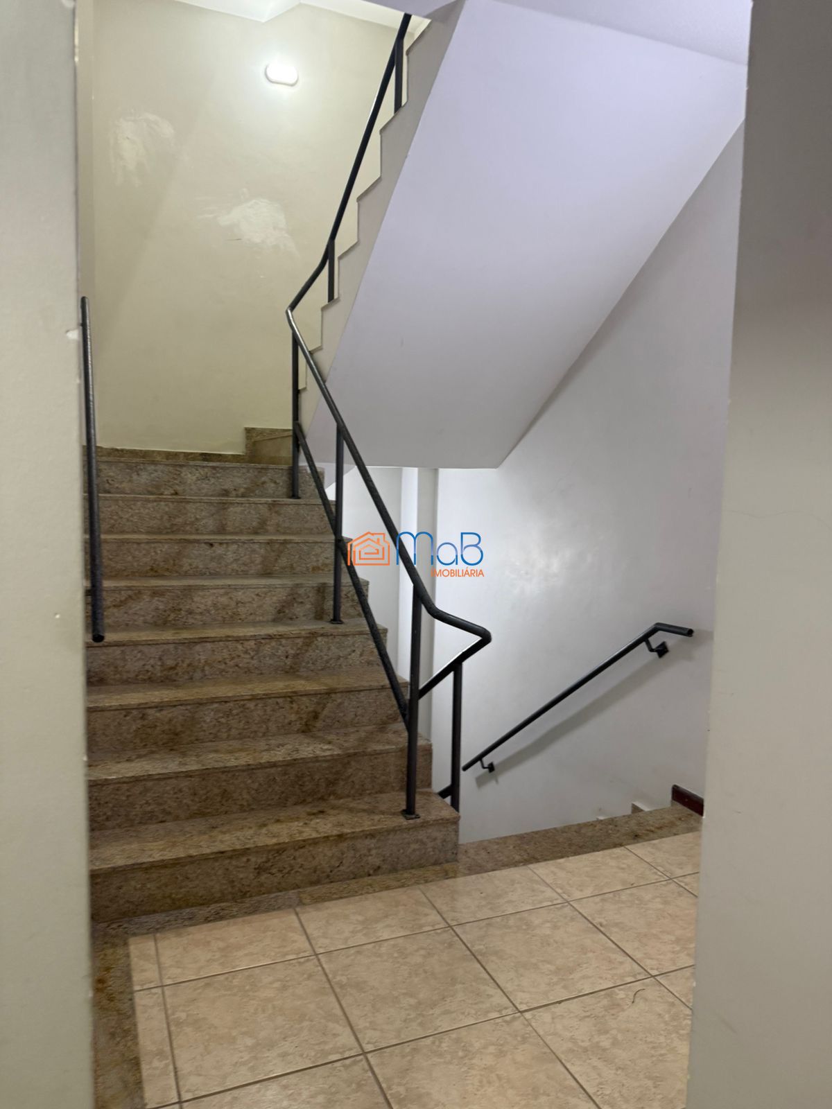 Excelente apartamento 3 quartos nos Cavaleiros