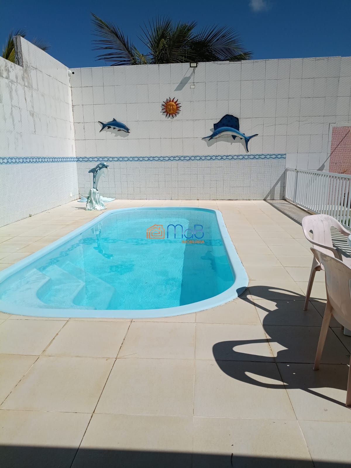 Casa ampla com piscina na zona de expansão – robalo apenas 1