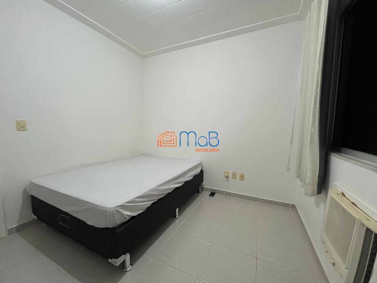 Apartamento mobiliado com 2 quartos no cond. Sítio das garça