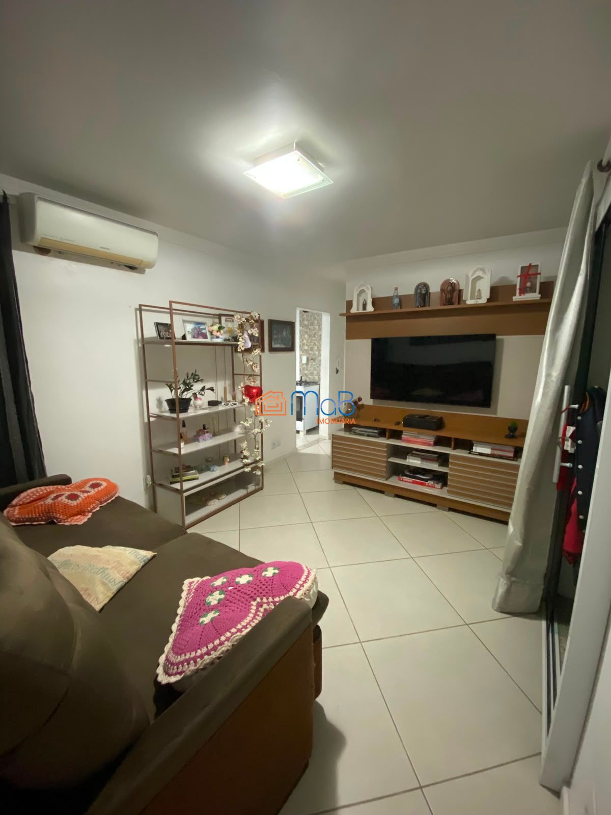Casa 2 quartos , com garagem no centro de macaé
