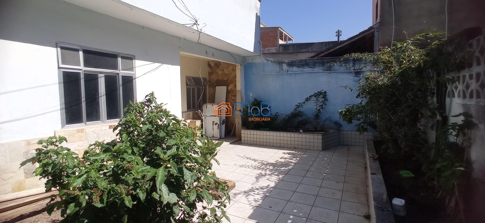 Casa à venda com 2 quartos, 80m² - Foto 2