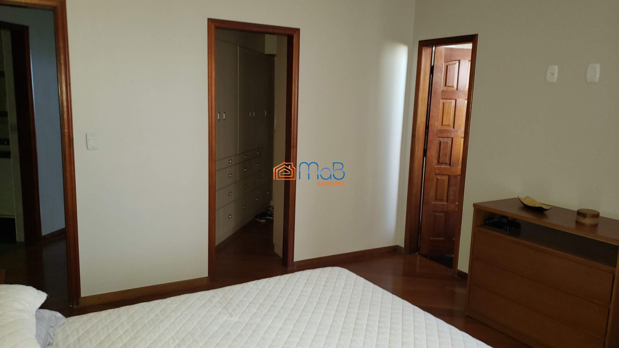 Apartamento à venda com 3 quartos, 240m² - Foto 11