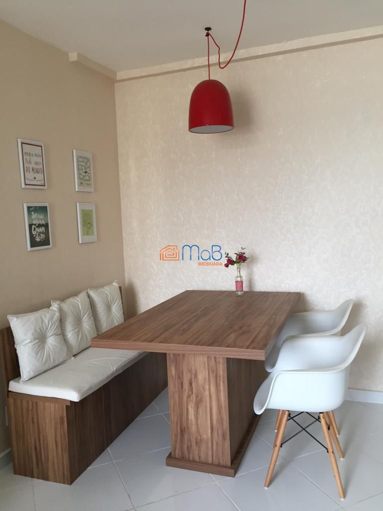 Apartamento à venda com 2 quartos, 65m² - Foto 4