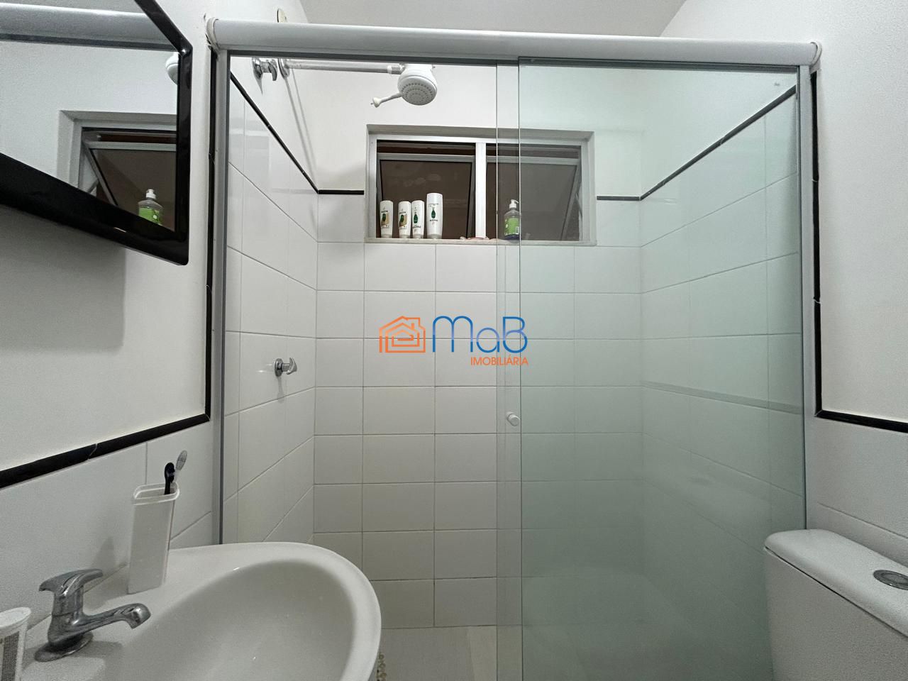 Apartamento mobiliado com 2 quartos no cond. Sítio das garça
