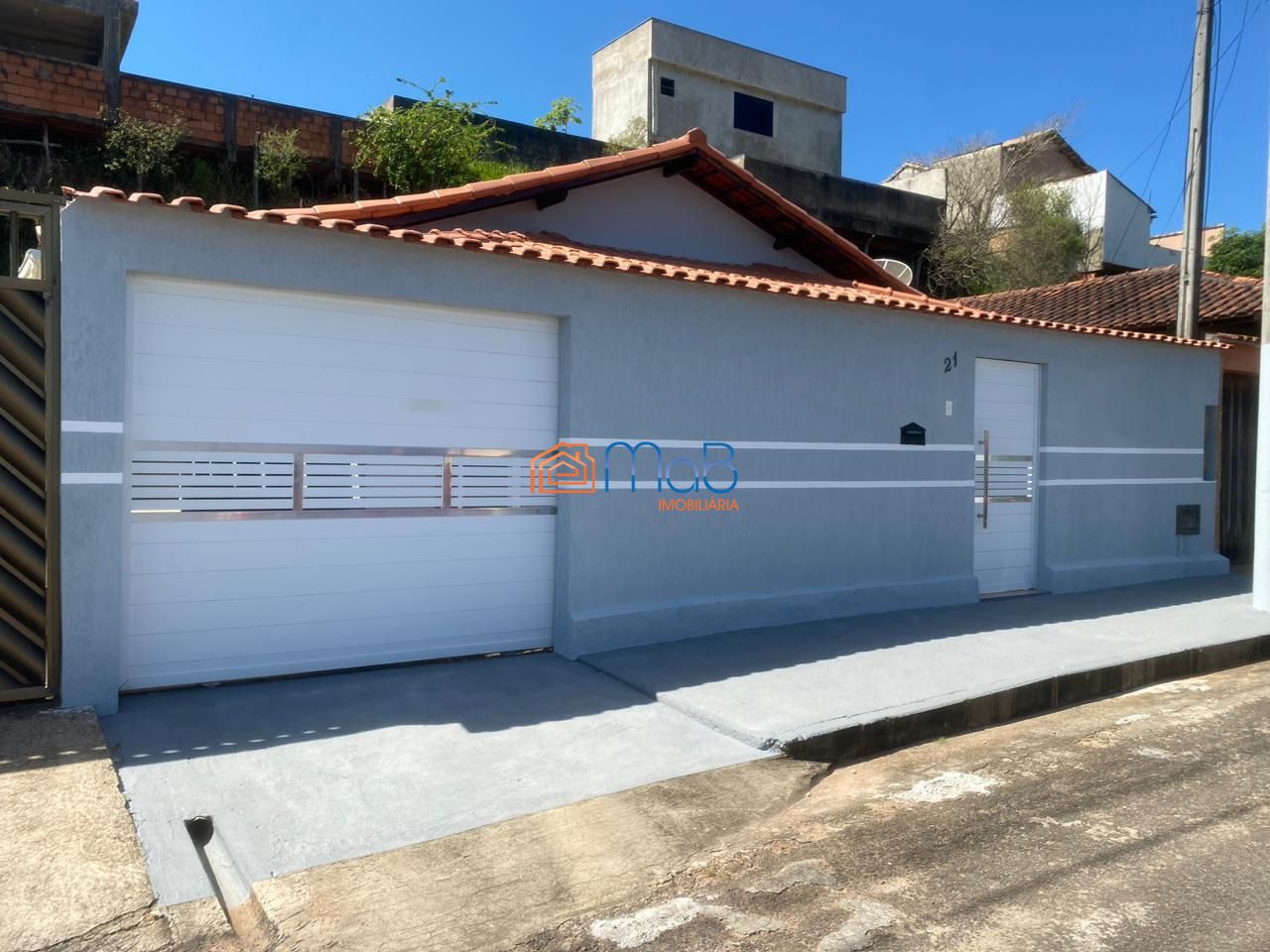 Casa à venda com 2 quartos, 60m² - Foto 1