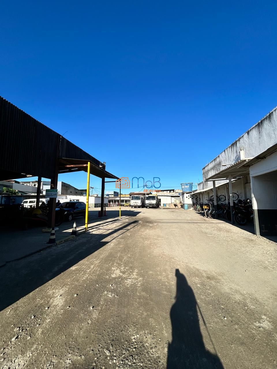 Galpão multifuncional com ampla infraestrutura administrativ - foto 1