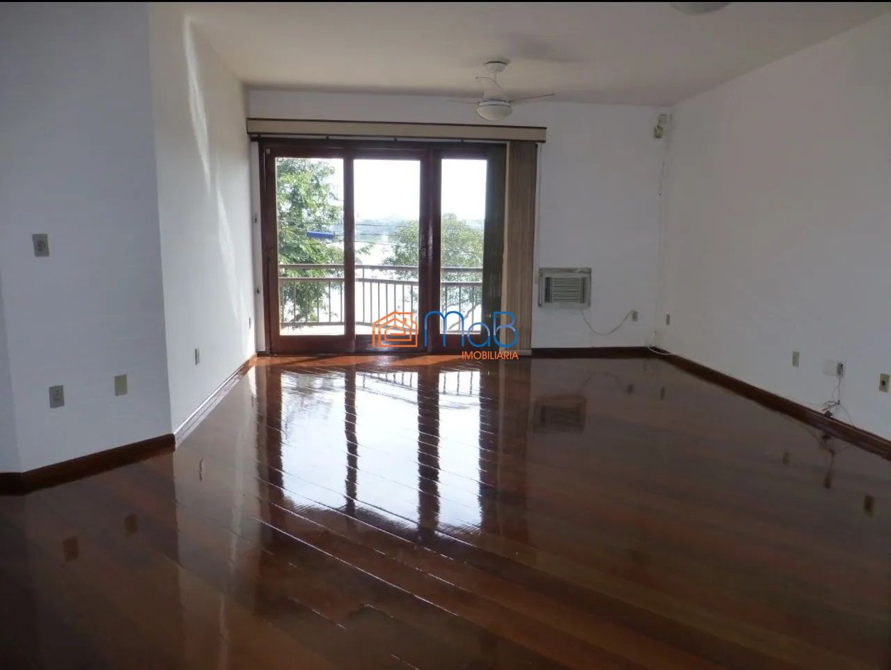 Cobertura à venda com 4 quartos, 220m² - Foto 6