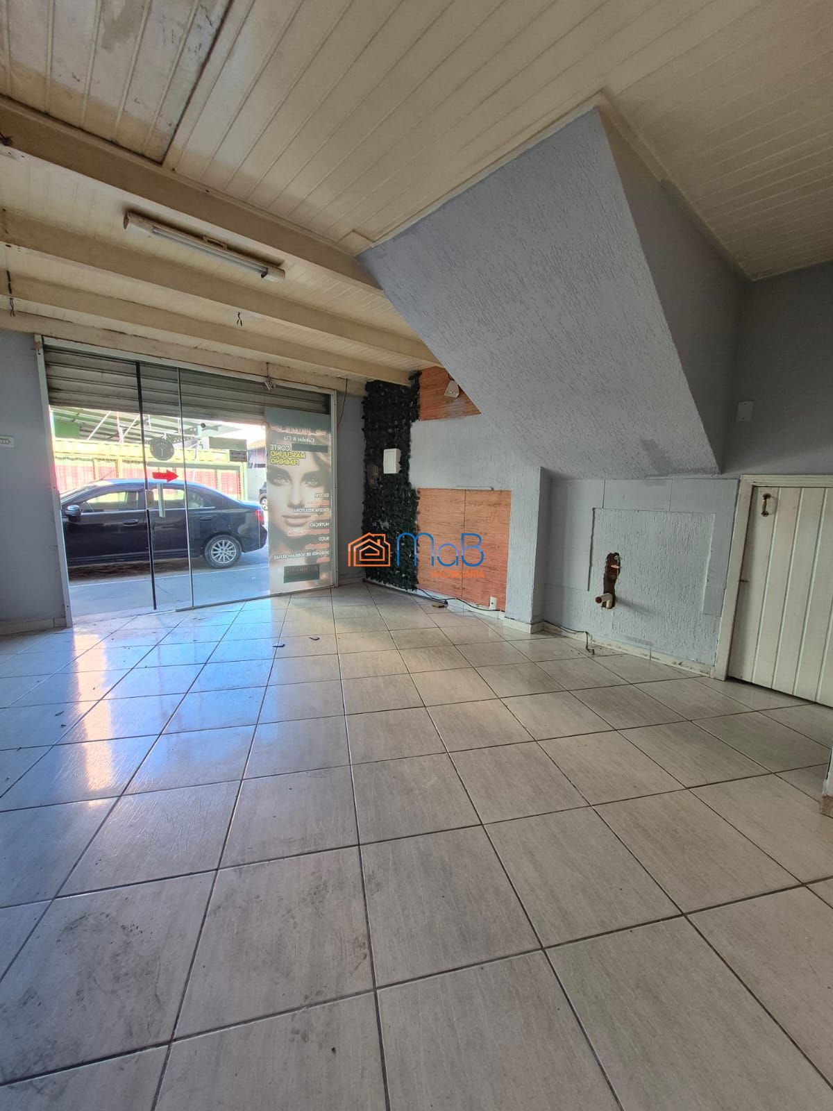 Loja comercial 30m² com cozinha