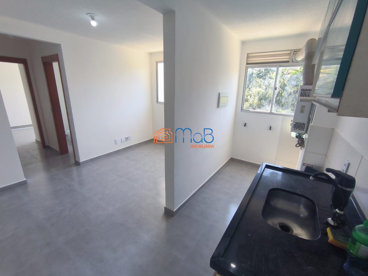 Apartamento à venda com 2 quartos, 49m² - Foto 2