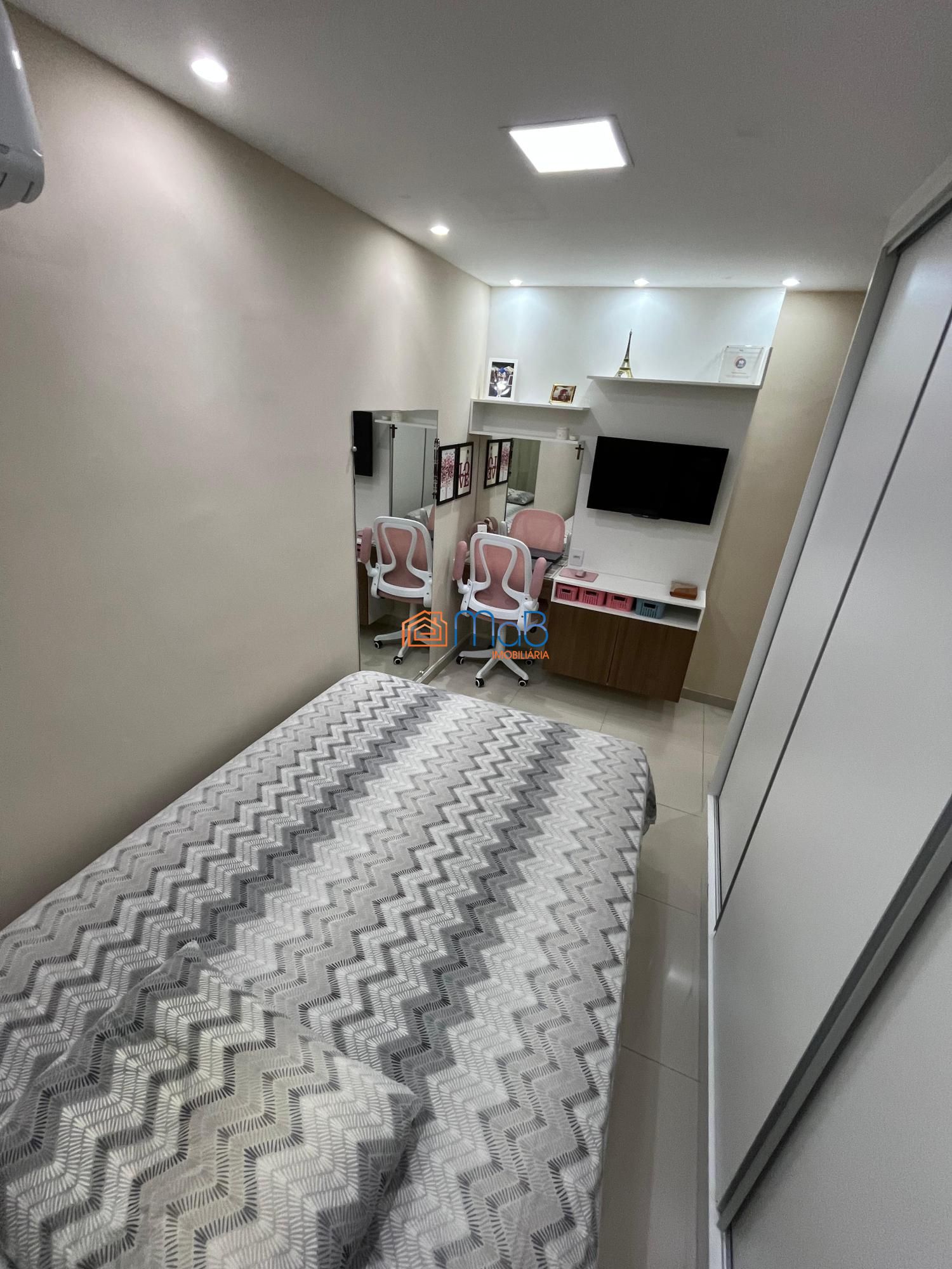 Apartamento 2 quartos à venda com móveis planejados