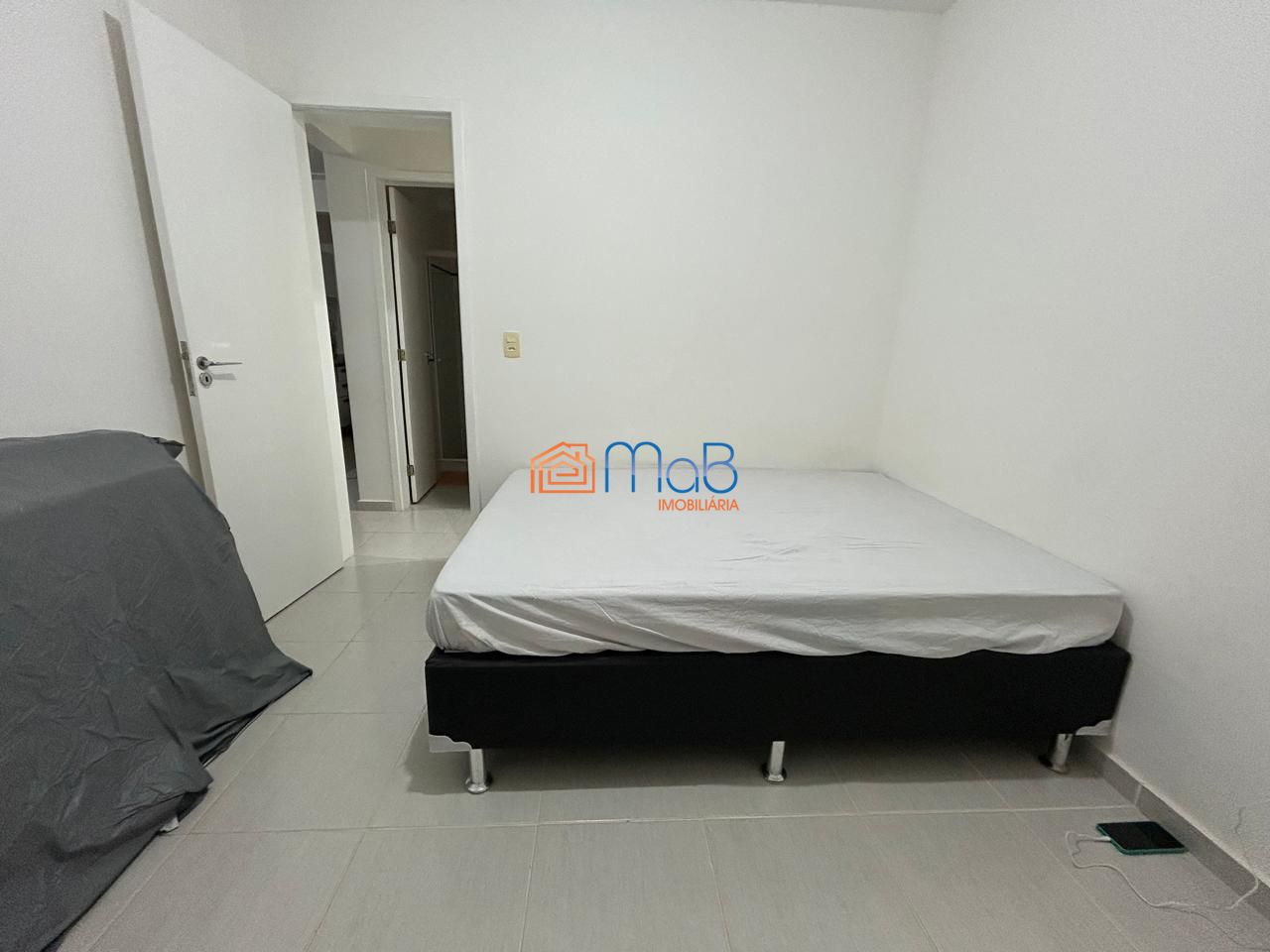 Apartamento Mobiliado com 2 quartos no Cond. Sítio das Garças