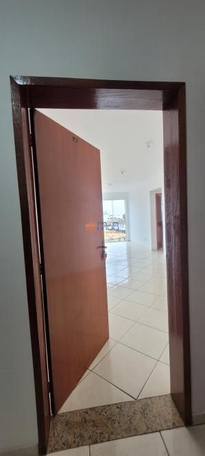 Apartamento amplo com 98m², elevador e localização privilegi - foto 8