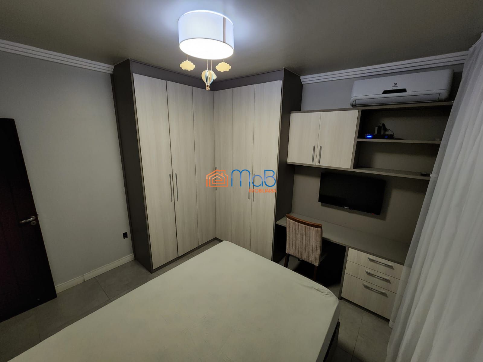 Linda Casa com 03 quartos a venda no Jardim Santo Antônio