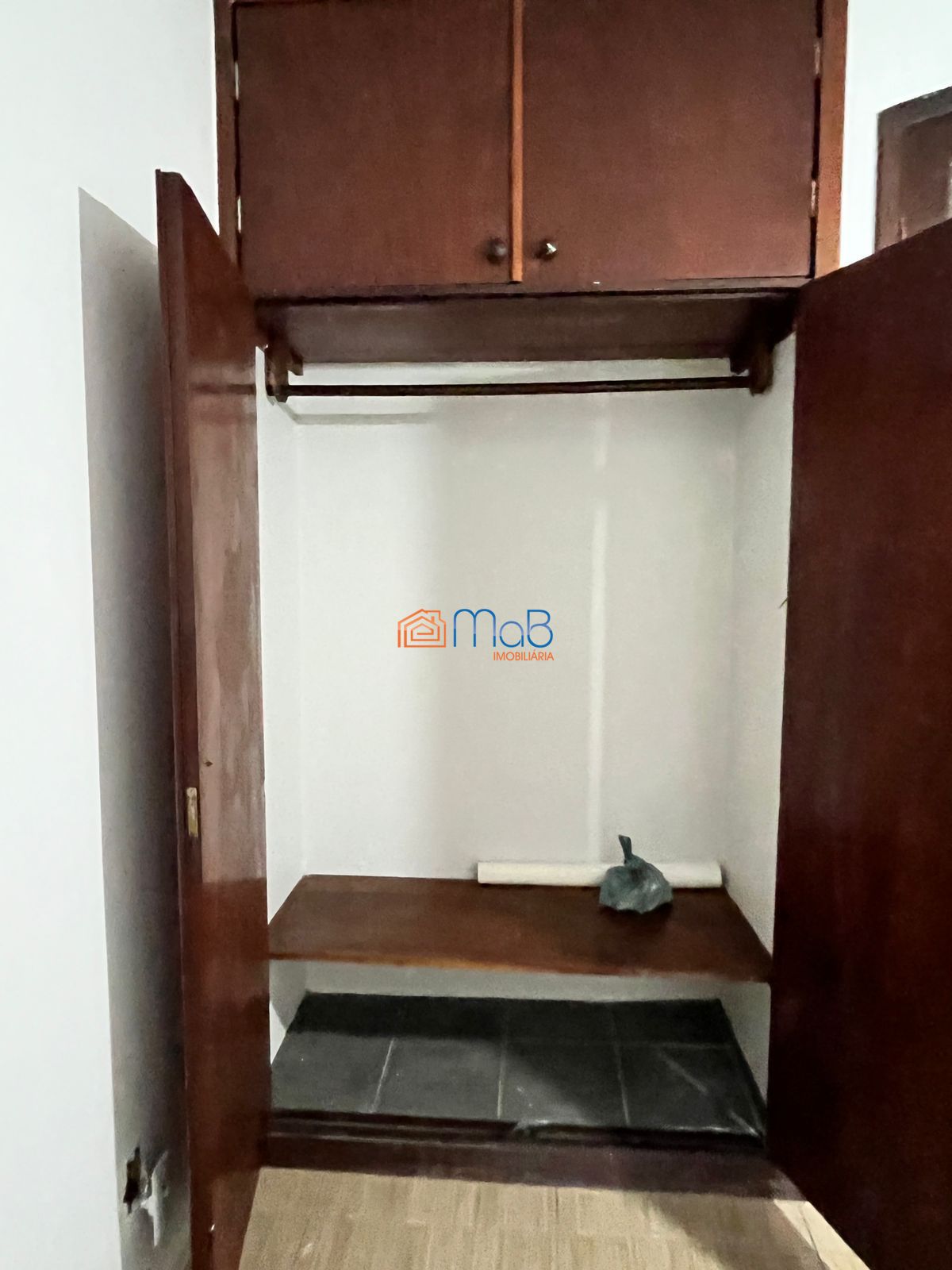 Casa à venda com 4 quartos, 200m² - Foto 47