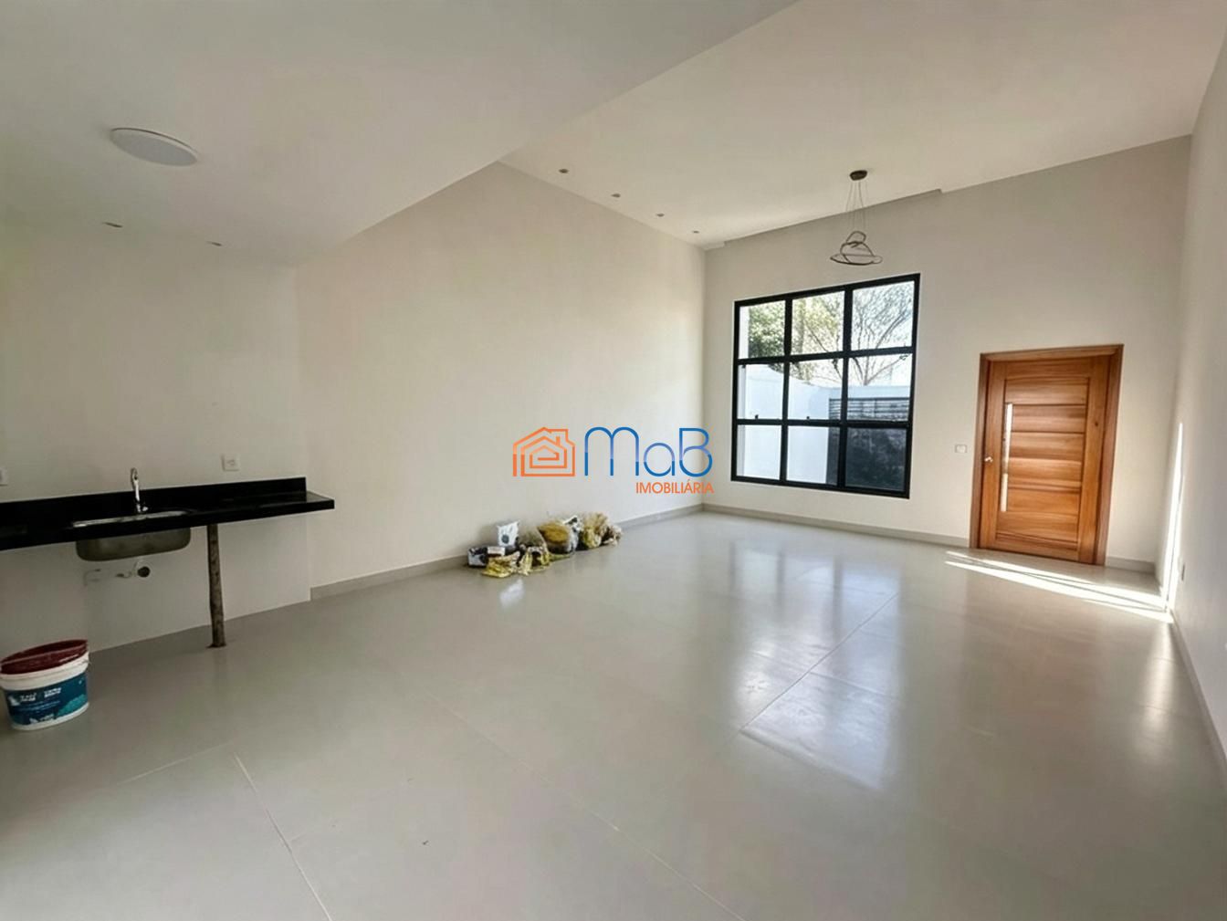 Casa Linear à Venda no Vale das Palmeiras – Macaé/RJ