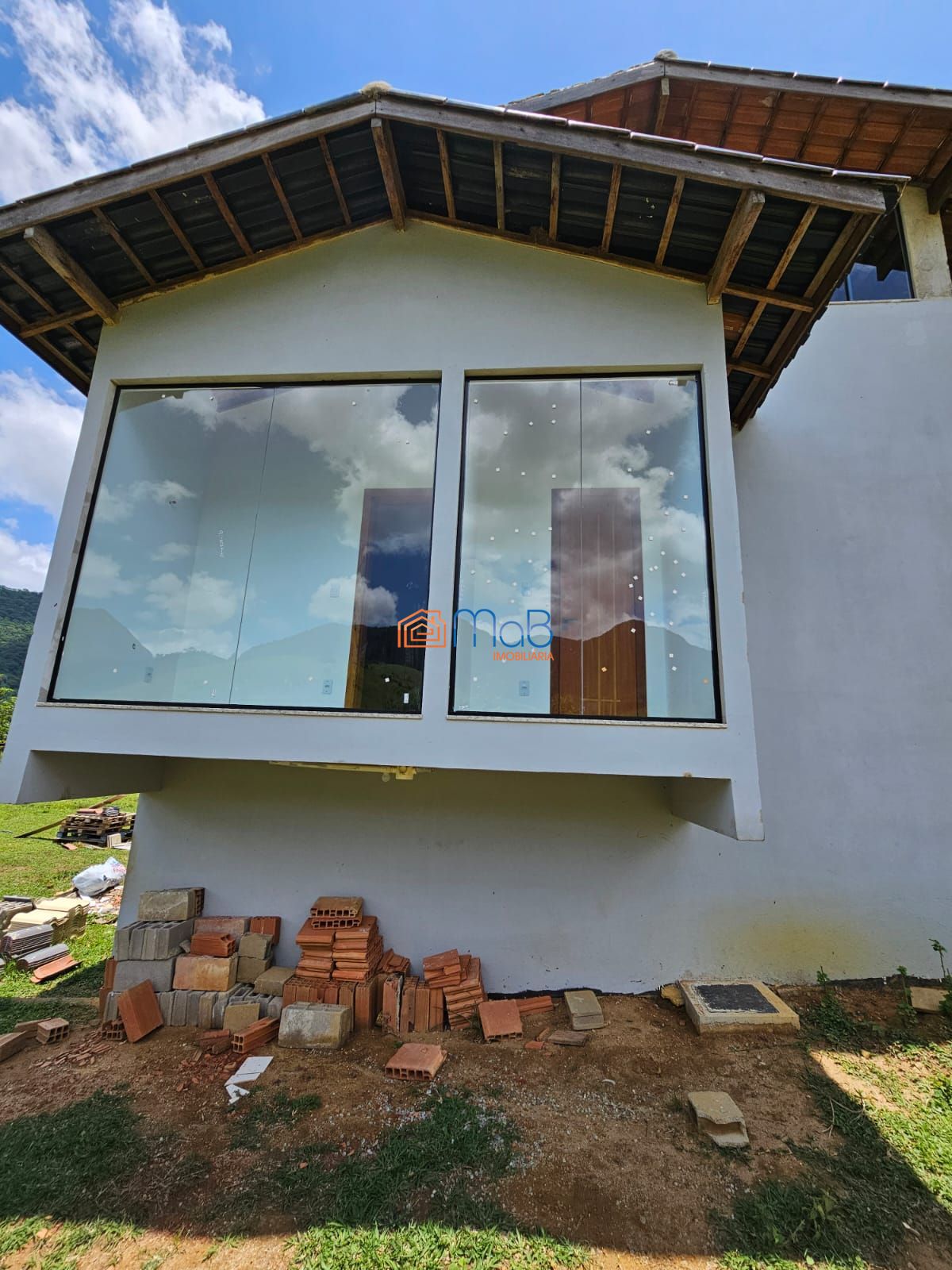 Sítio, 4 quartos, 5000 m² - Foto 1