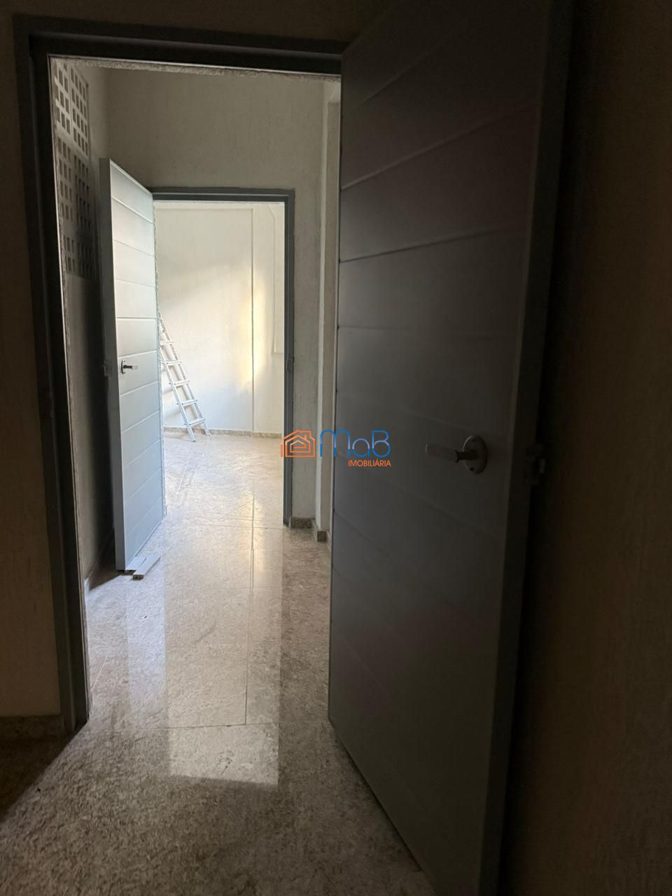 Salas Comerciais para Locação - Centro, Macaé