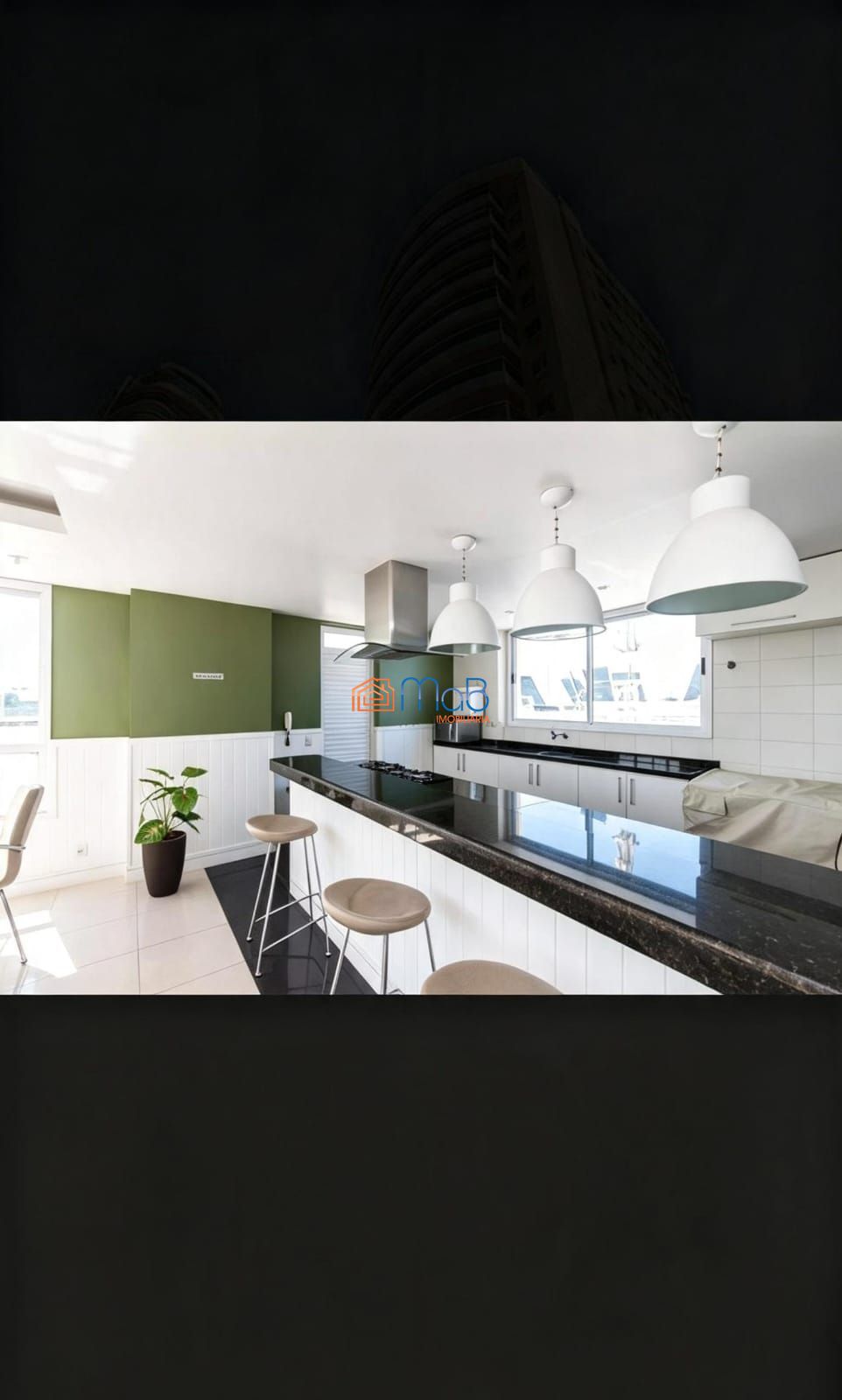 Apartamento 2 dormitórios à venda Imbetiba Macaé/RJ