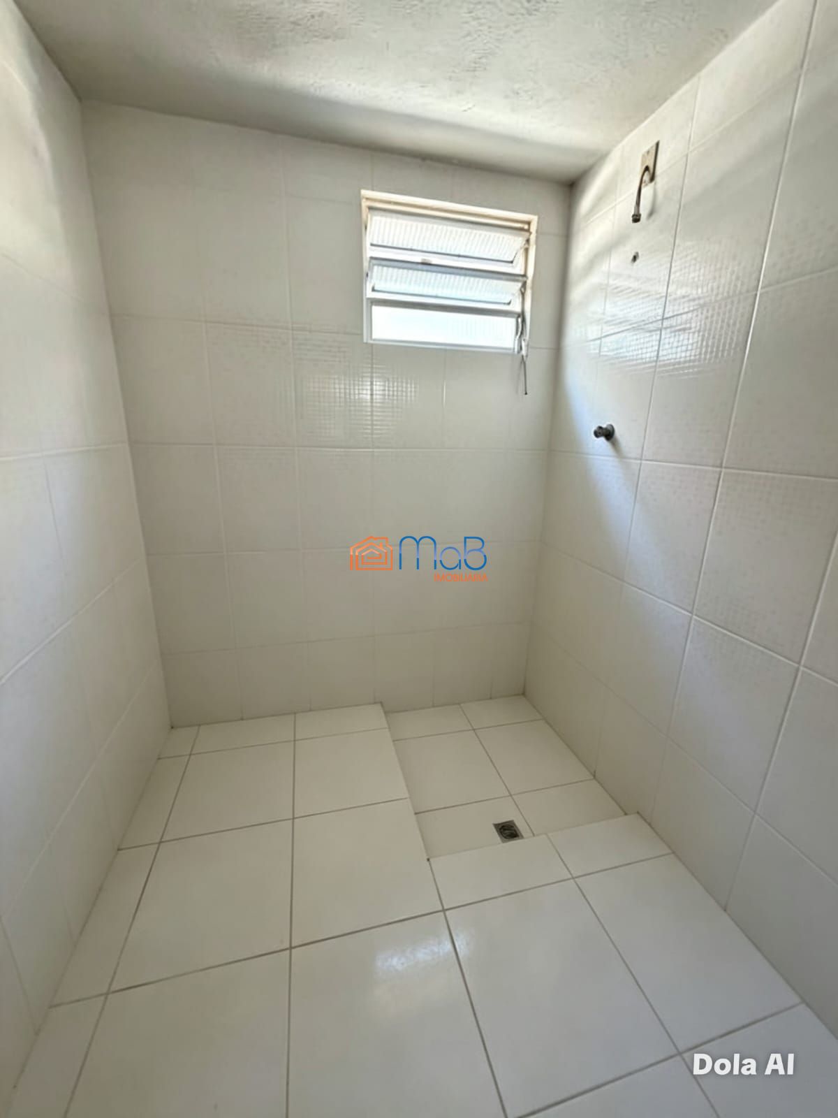 Casa linear com 3 quartos disponível para venda em Imbetiba.
