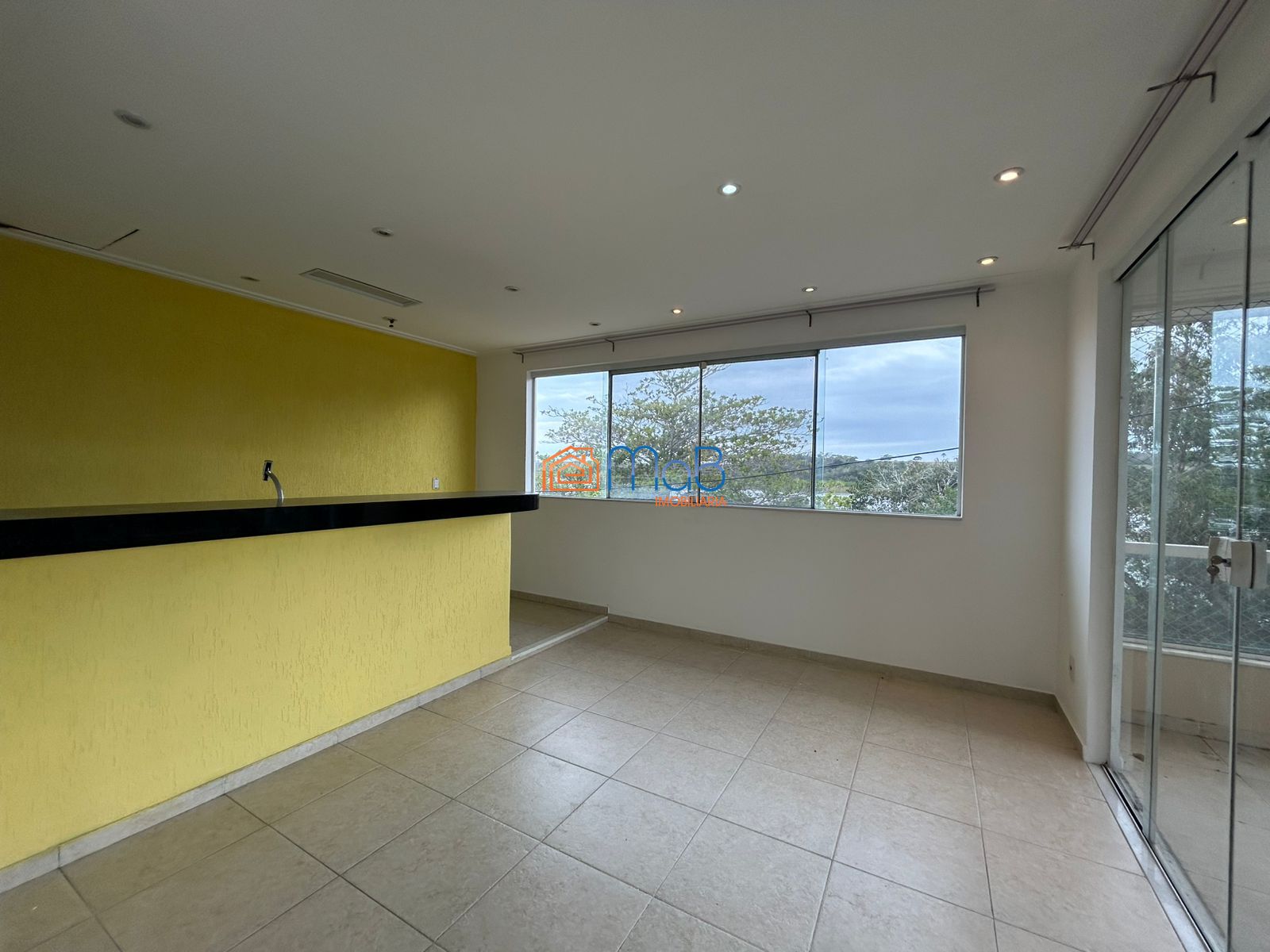 Casa espaçosa de 3 quartos com terraço, vista pra Lagoa e Área de Lazer Completa