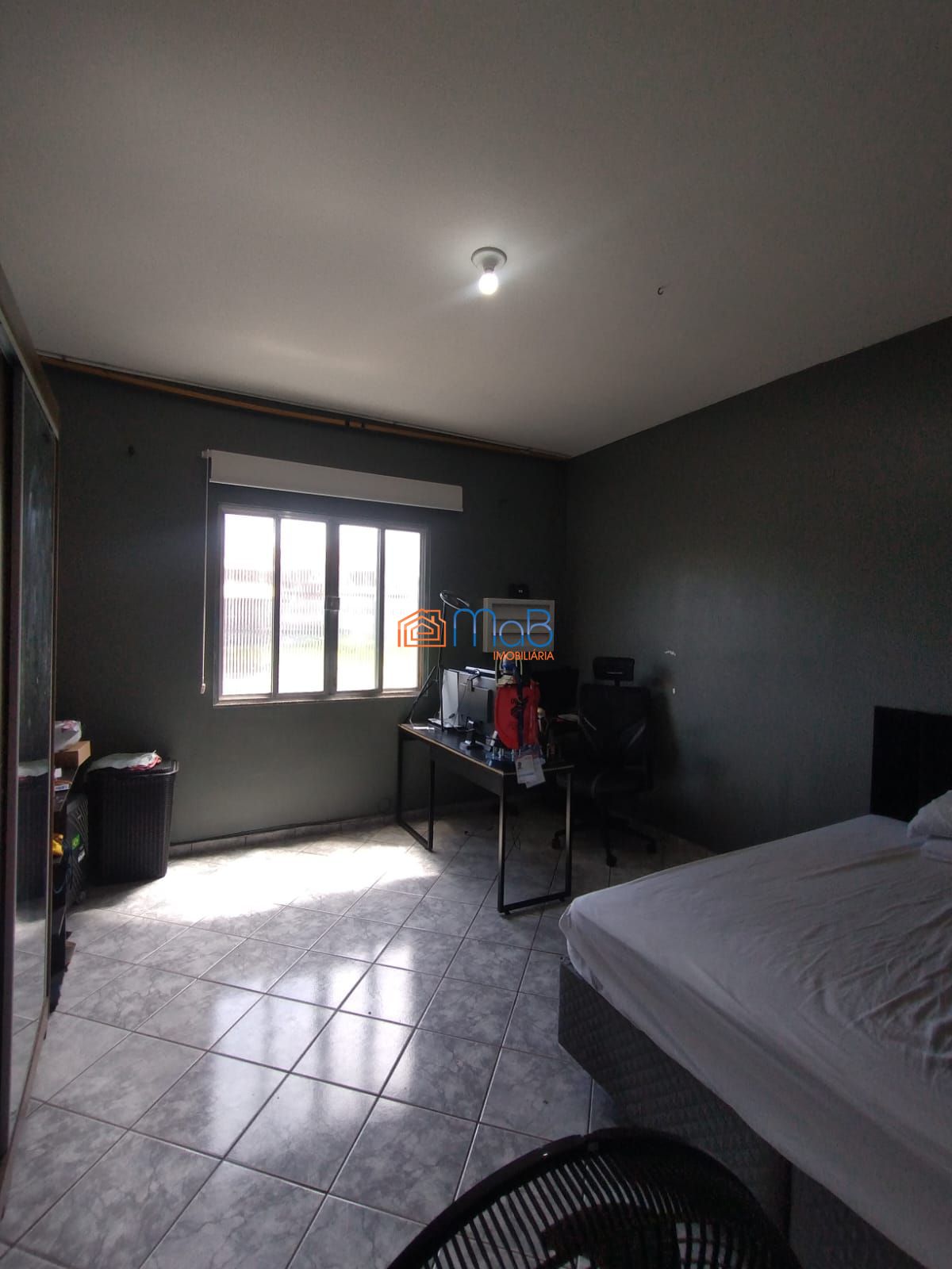 Incrível casa de 3 andares à venda!