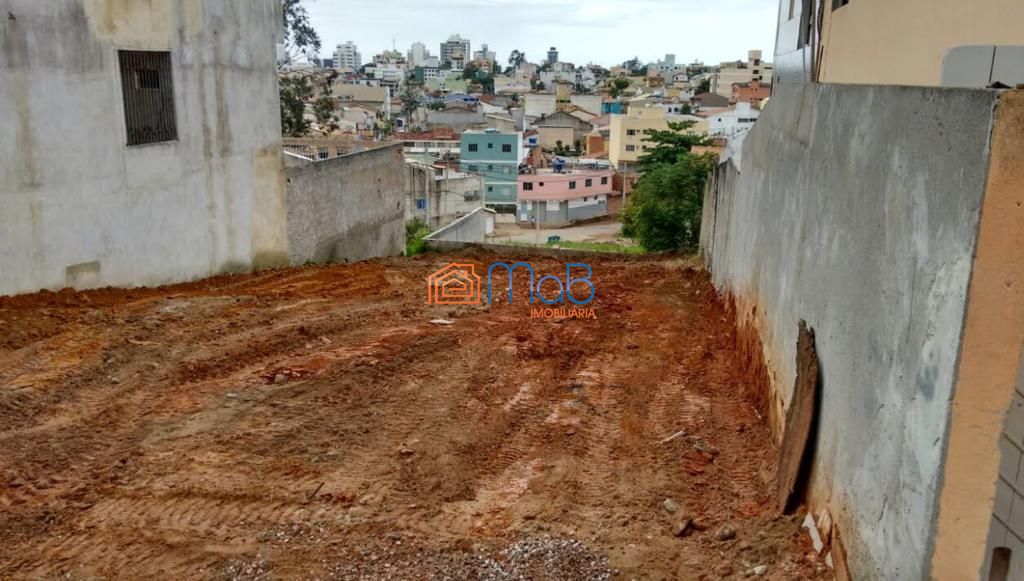 Terreno à venda, 360m² - Foto 1