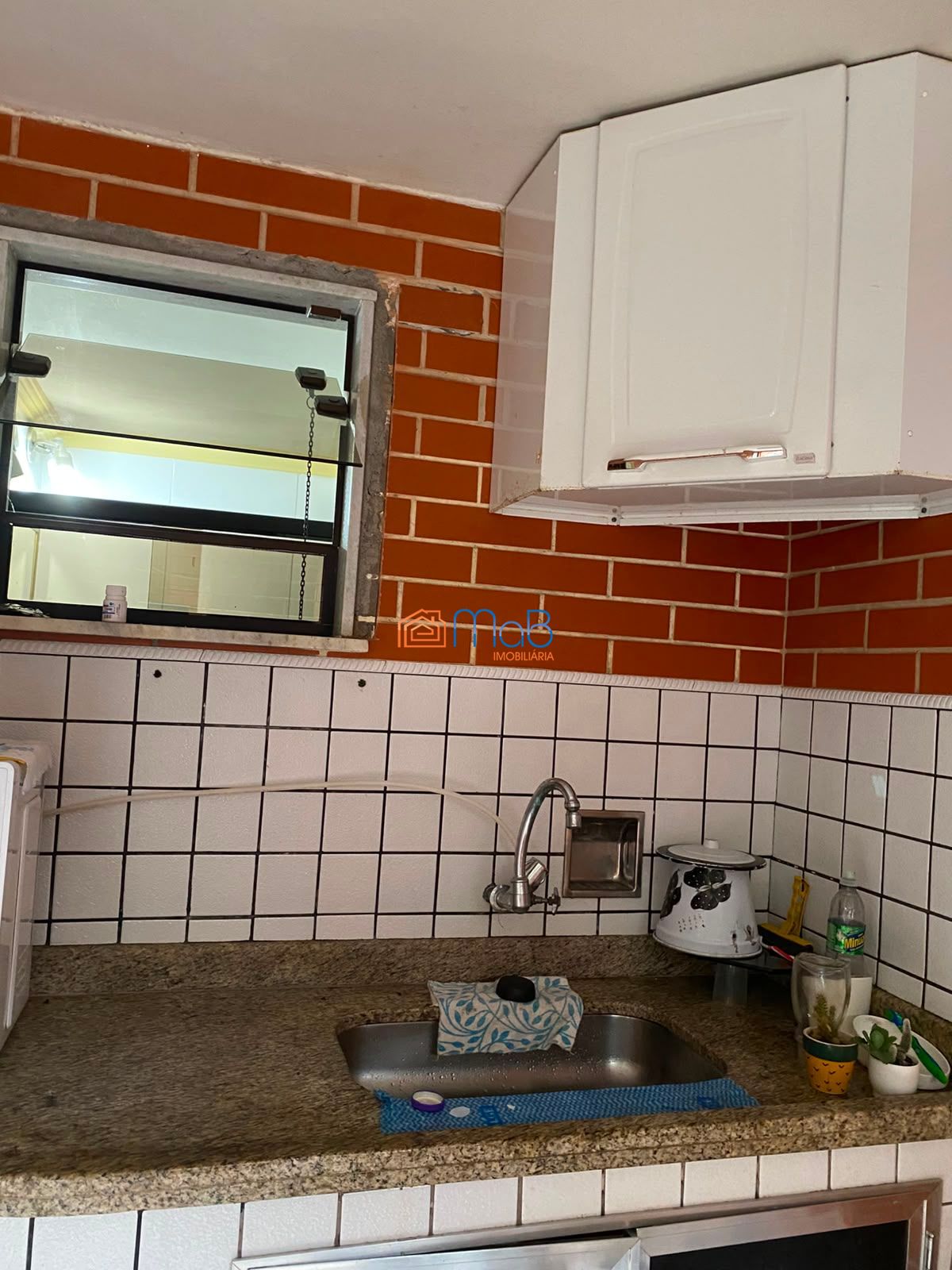 Casa com 4 quartos + terraço com churrasqueira no parque aeroporto!