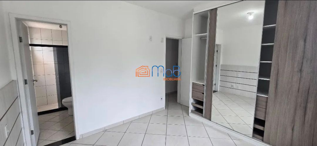 Apartamento amplo com 2 quartos (1 suíte) no São Marcos