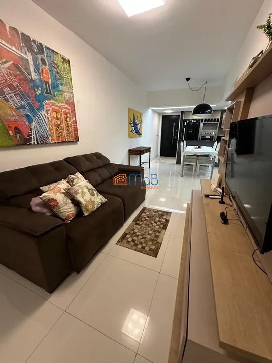 Apartamento à venda com 2 quartos, 70m² - Foto 3