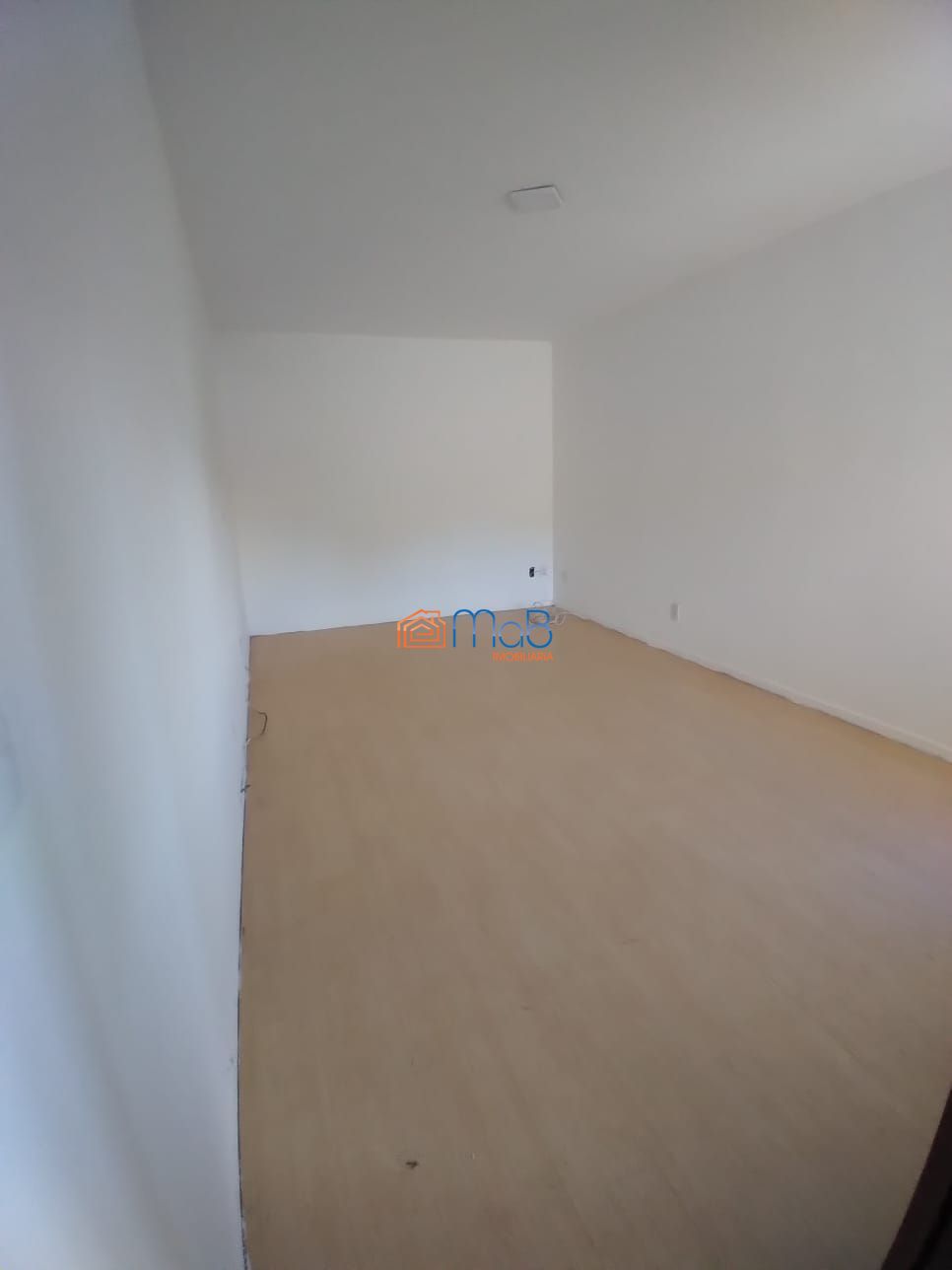 Apartamento à venda com 3 quartos, 150m² - Foto 2