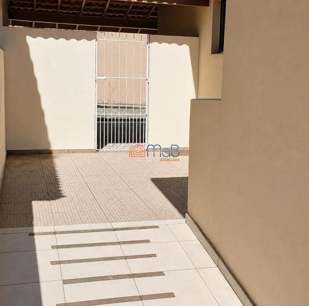 Casa Linear à Venda no Condomínio Alto da Glória