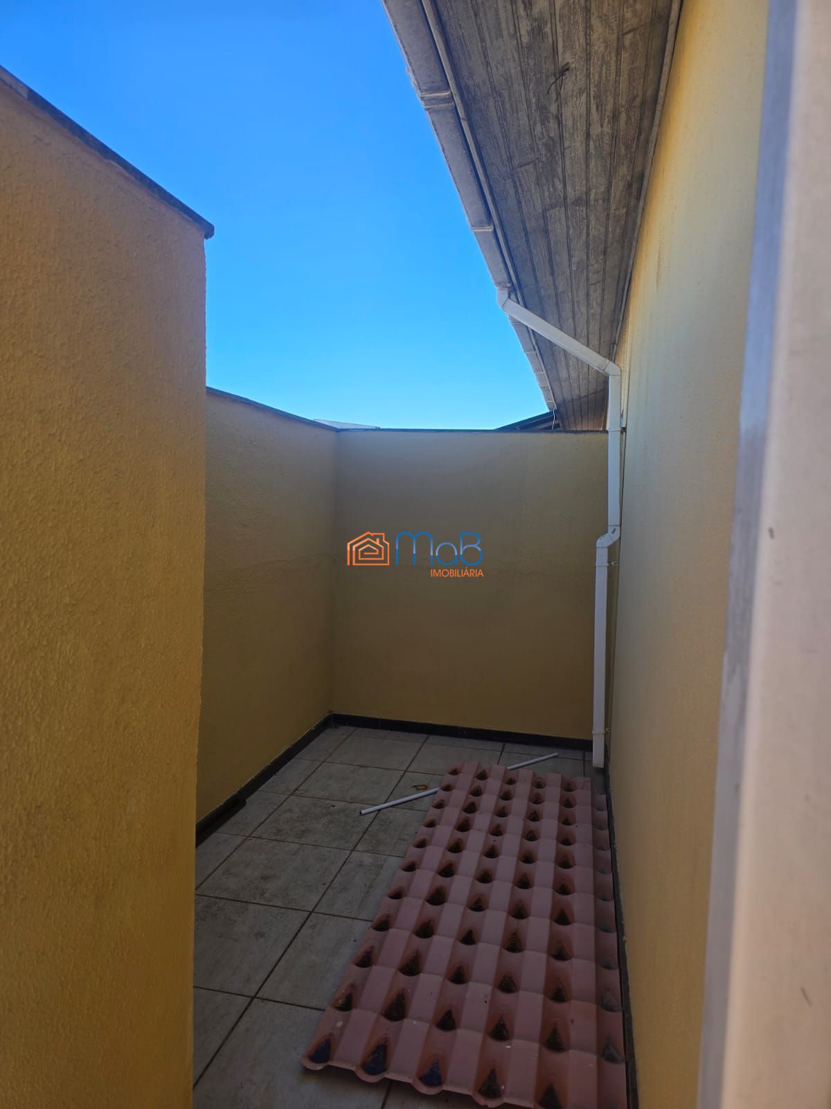 Cobertura com 01 suíte e terraço no novo horizonte