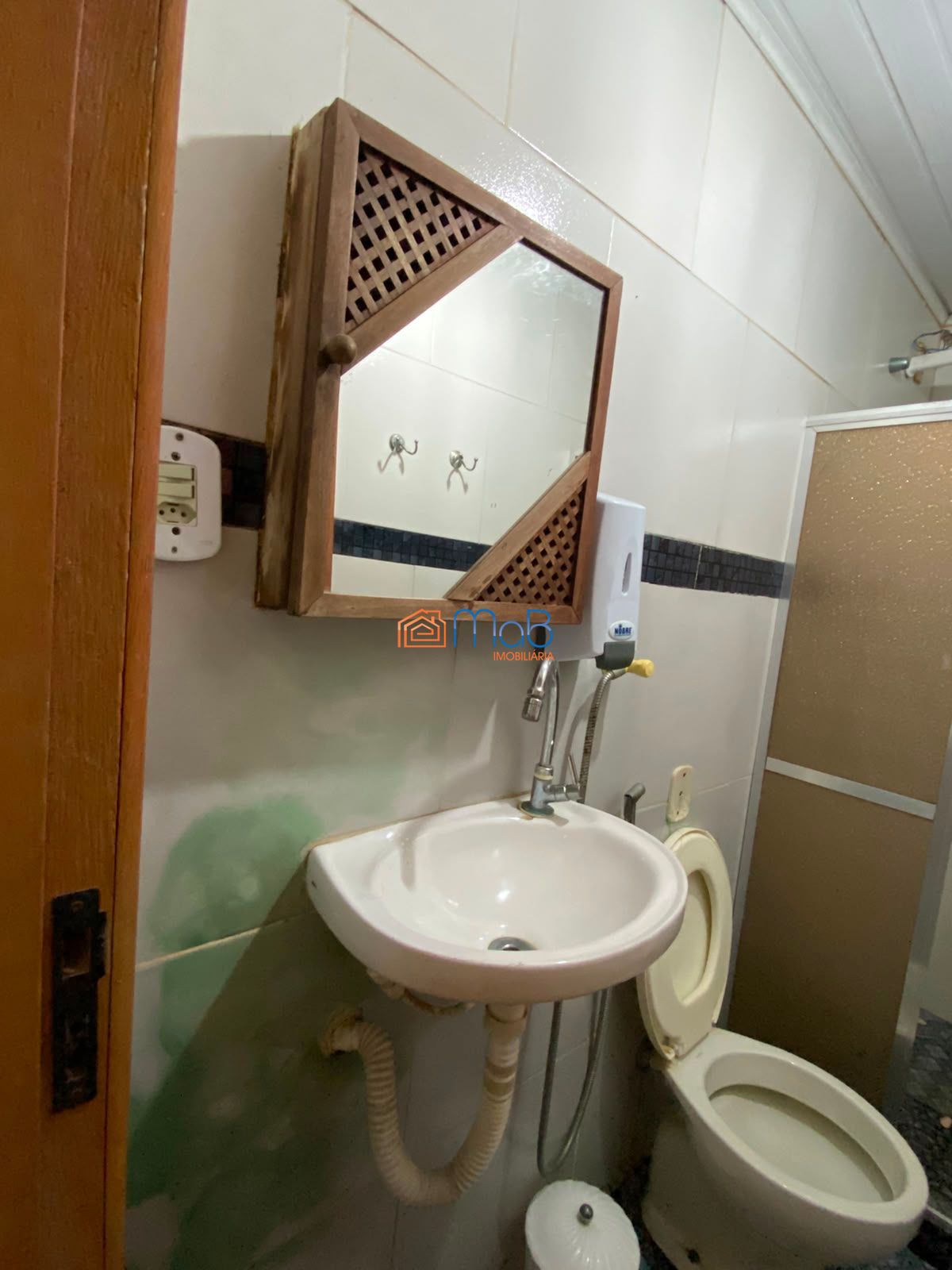 Casa com 4 quartos + terraço com churrasqueira no parque aeroporto!