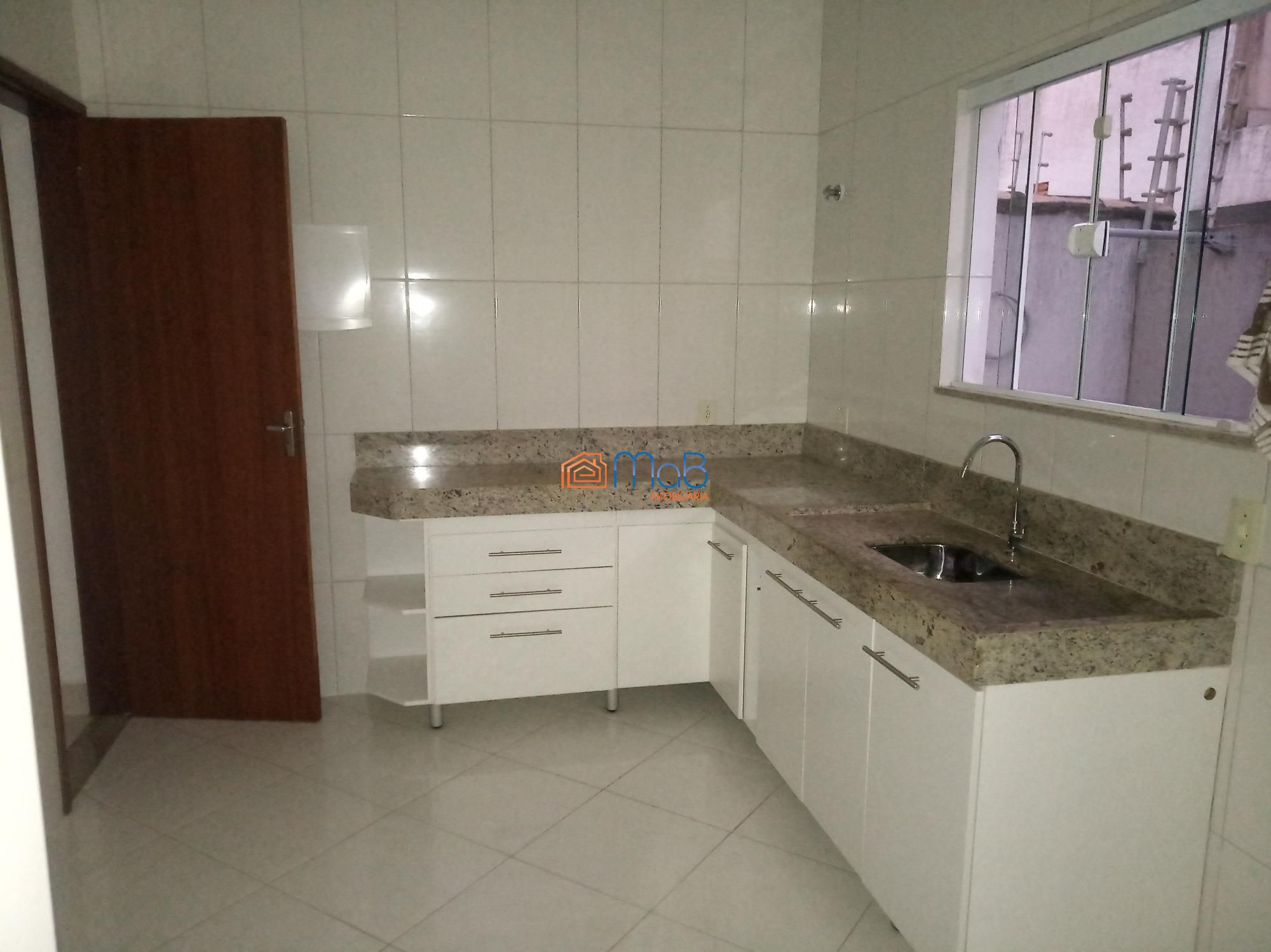 Apartamento à venda com 4 quartos, 140m² - Foto 1