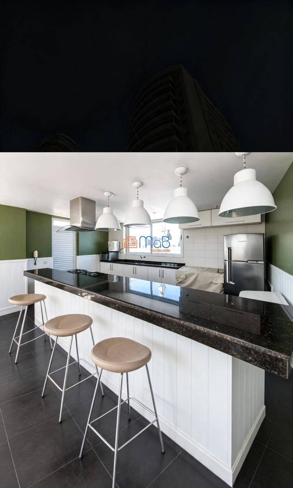 Apartamento 2 dormitórios à venda Imbetiba Macaé/RJ