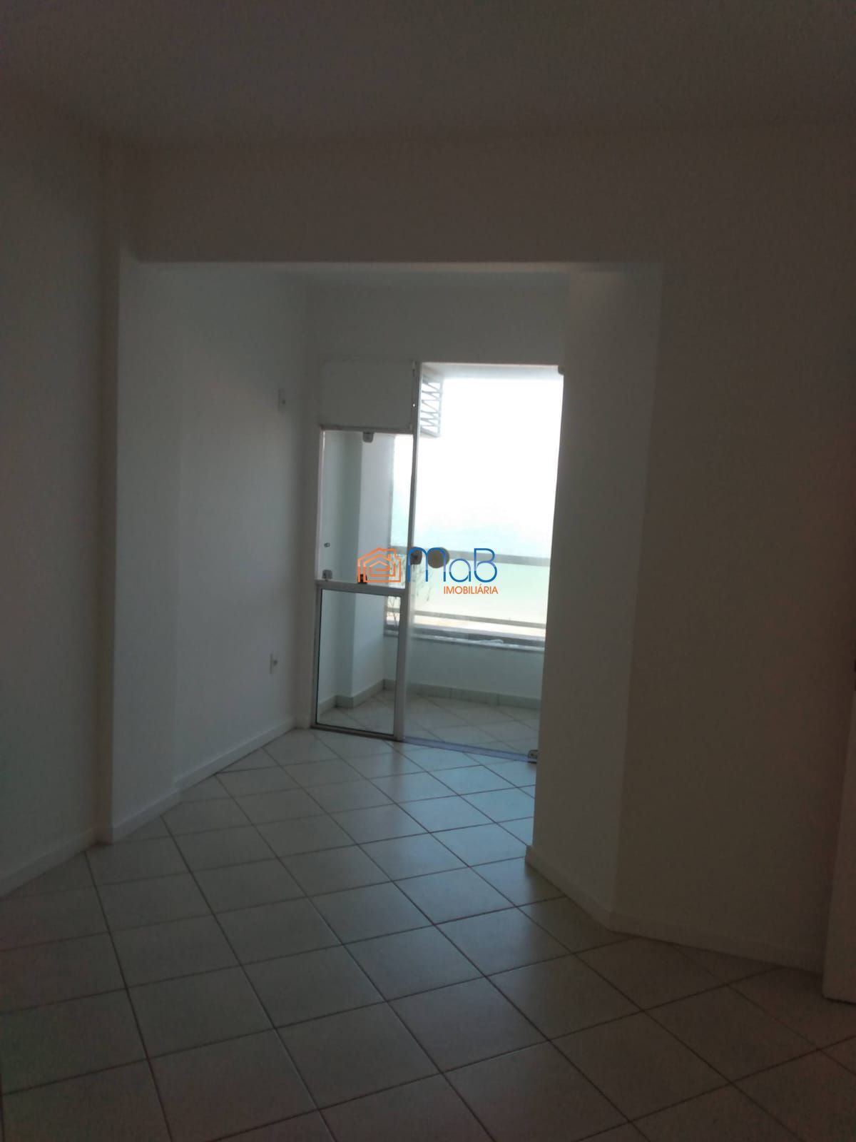 Apartamento com 120m², vista para o mar e 4 quartos sendo 01