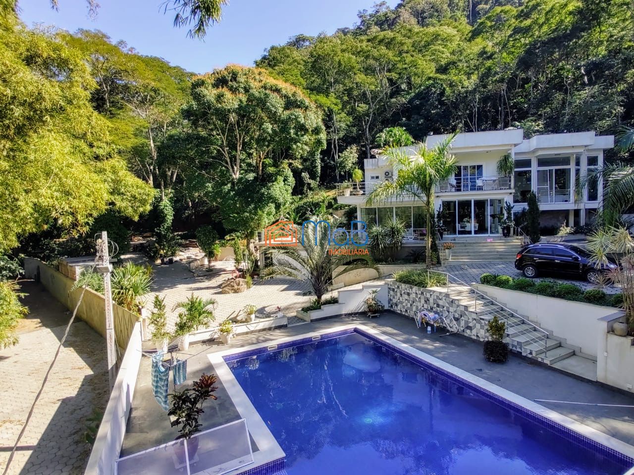 Propriedade luxo rara - paraíso particular entre o verde e o