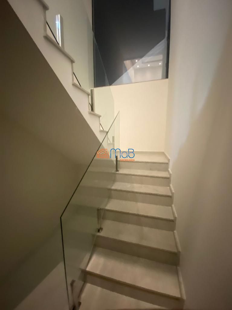 Casa à venda com 4 quartos, 205m² - Foto 5