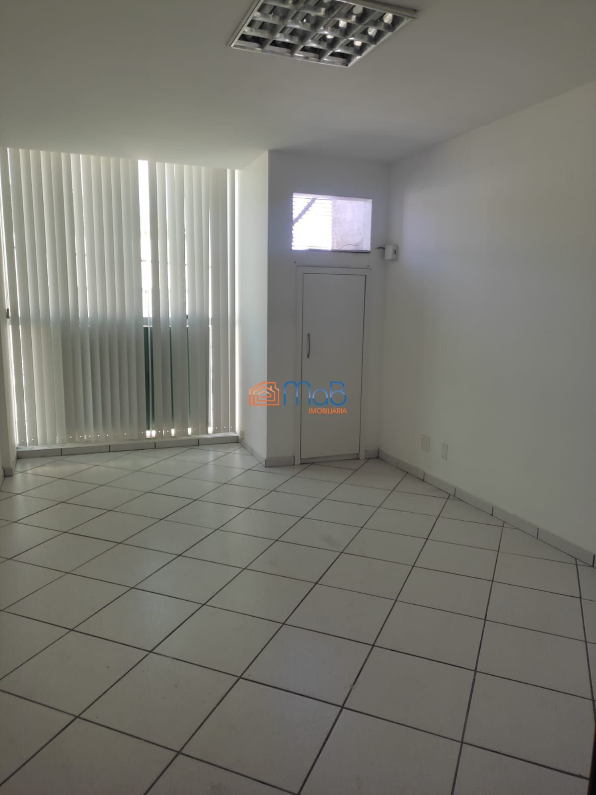 Conjunto Comercial-Sala para alugar com 2 quartos, 32m² - Foto 2