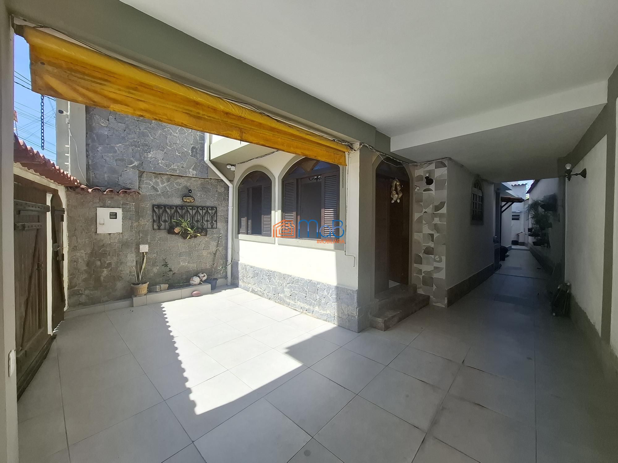 Casa, 7 quartos, 180 m² - Foto 2