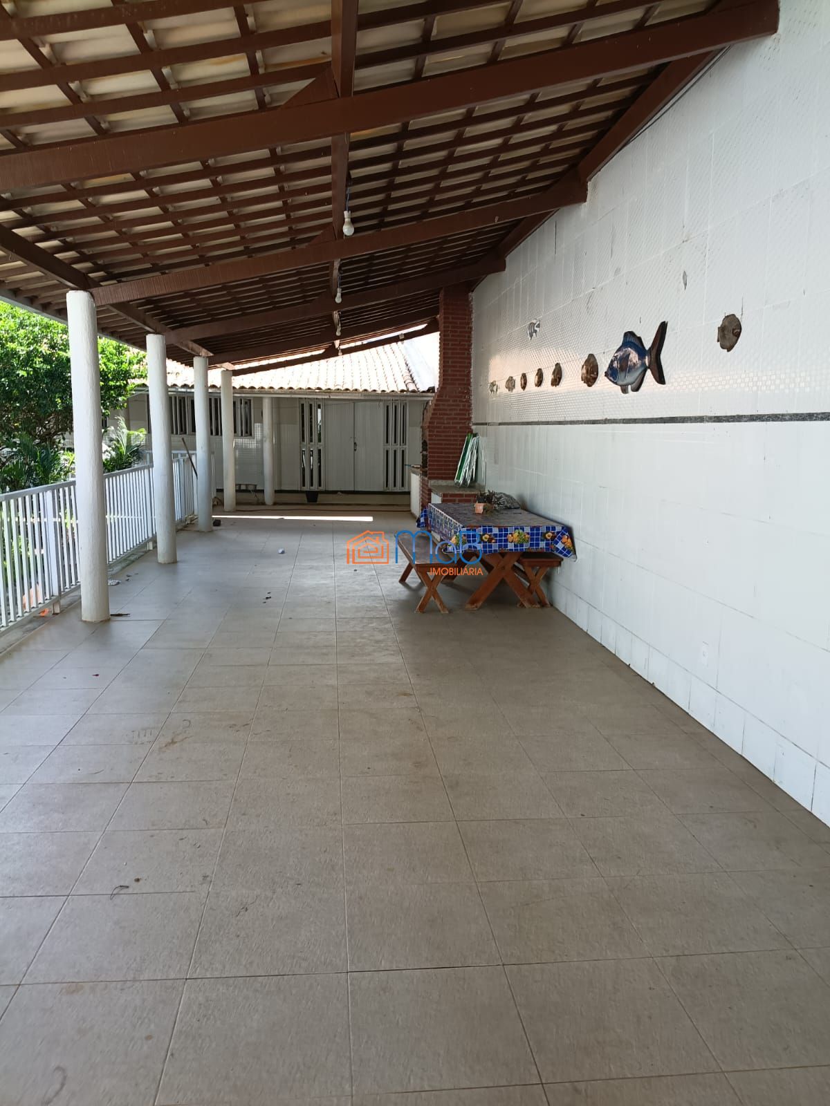 Casa ampla com piscina na zona de expansão – robalo apenas 1