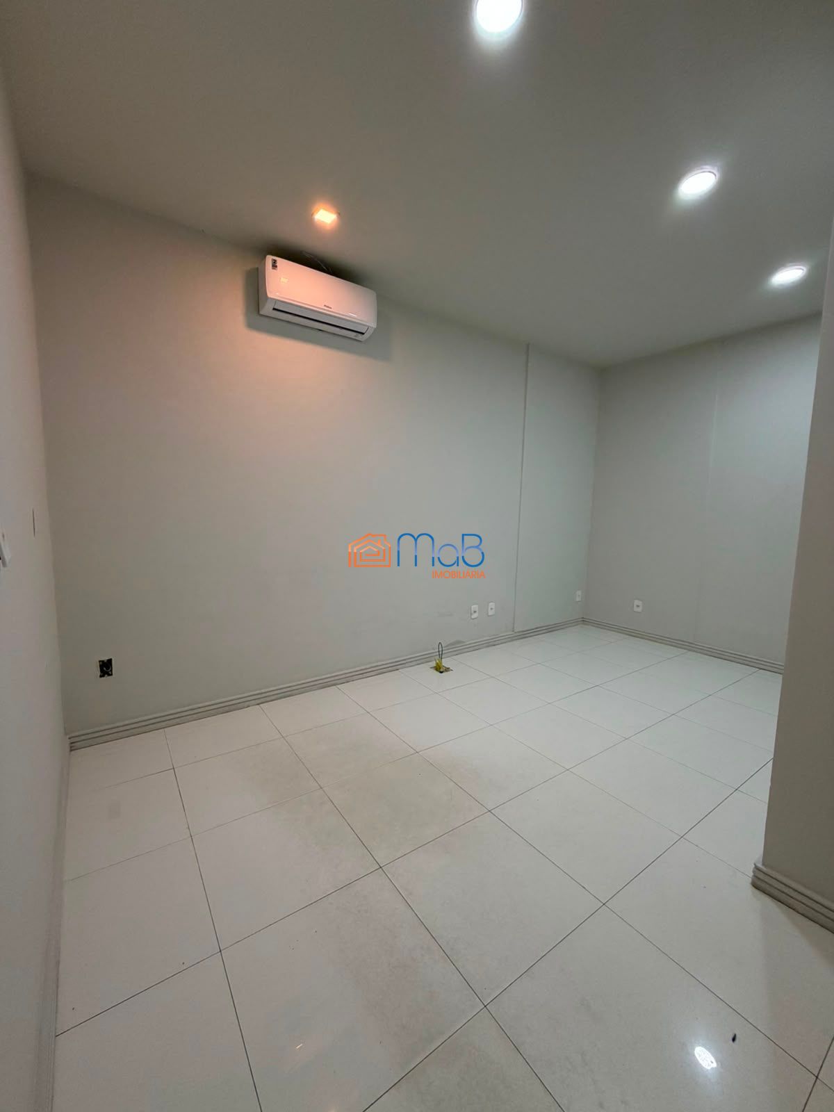 Excelente loja comercial de 50 m², com ótima localização, no Centro