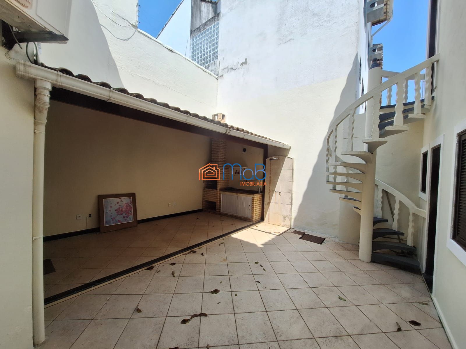 Casa ampla para locação com 5 quartos e área gourmet no são 