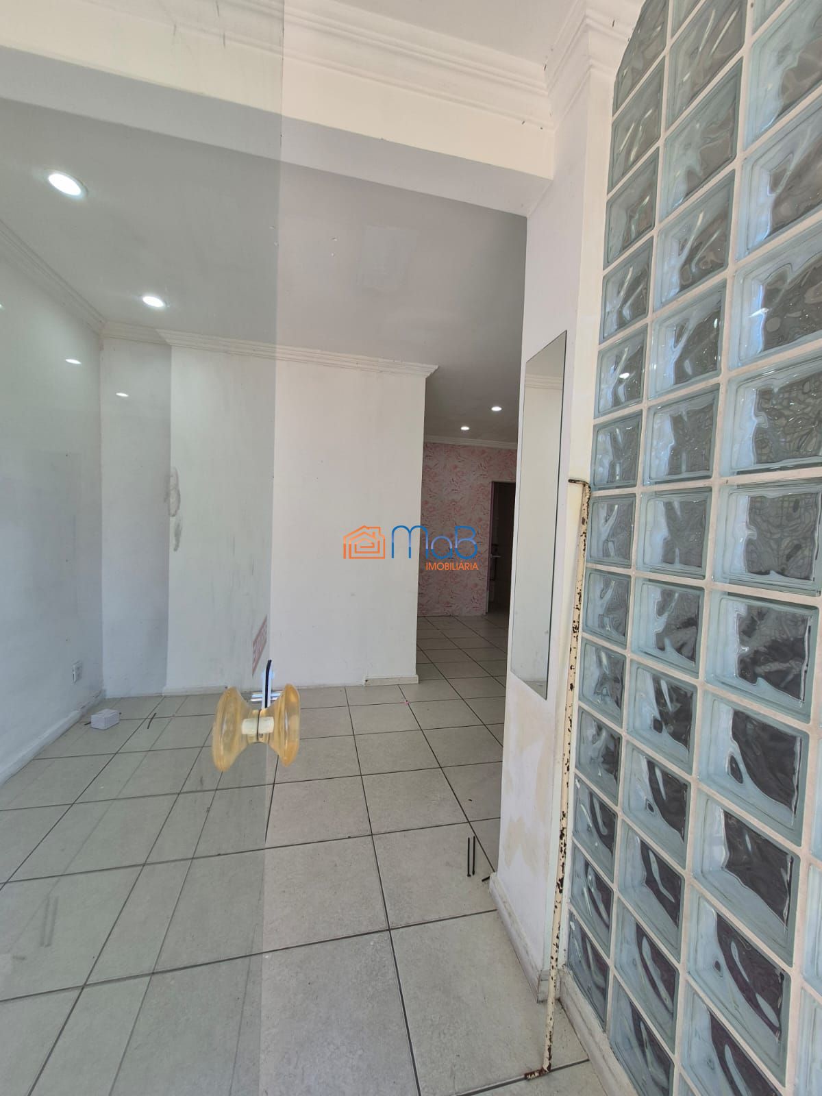 Loja coemrcial em imbetiba
