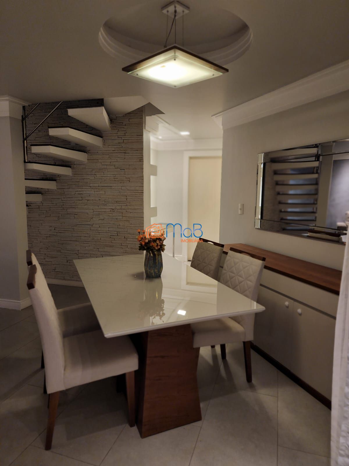 Linda casa com 03 quartos a venda no jardim santo antônio