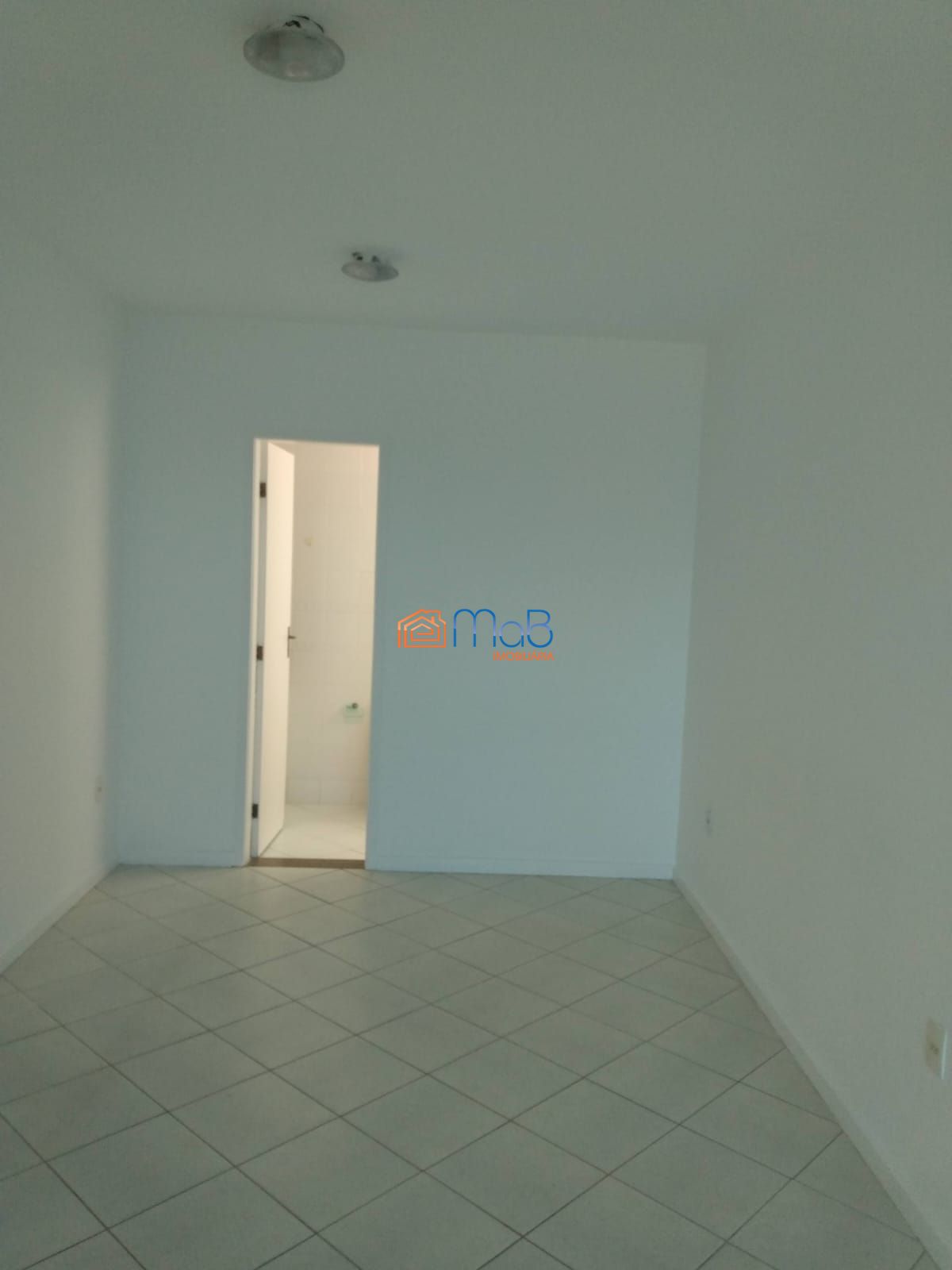 Apartamento com 120m², vista para o mar e 4 quartos sendo 01